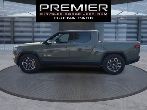 Used 2023 Rivian R1T Launch Edition image 5