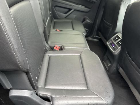 Used 2018 Volkswagen Atlas SE image 16