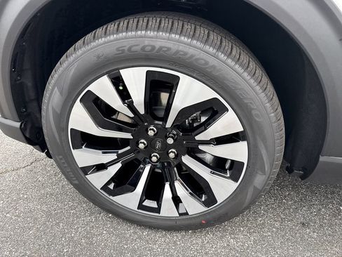 New 2026 Ford Explorer Platinum AWD/4WD image 11