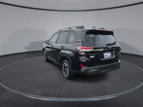 Used 2026 Subaru Forester Premium AWD/4WD image 7