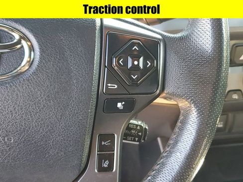 Used 2019 Toyota Tacoma TRD Off-Road image 12