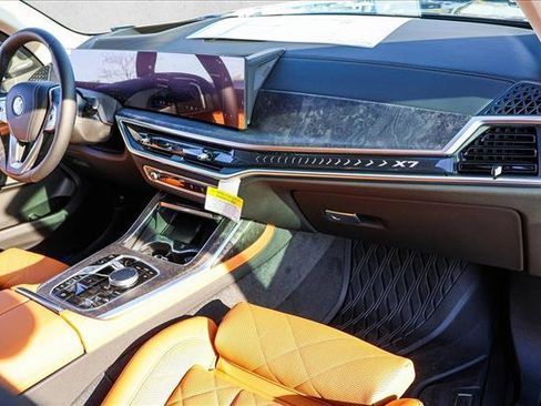 New 2026 BMW X7 xDrive40i AWD/4WD image 24