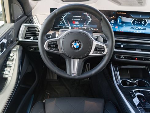 Used 2026 BMW X7 xDrive40i w/ M Sport Package AWD/4WD image 21