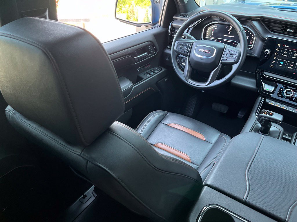 Used 2024 GMC Sierra 1500 AT4 w/ Technology Package AWD/4WD image 45