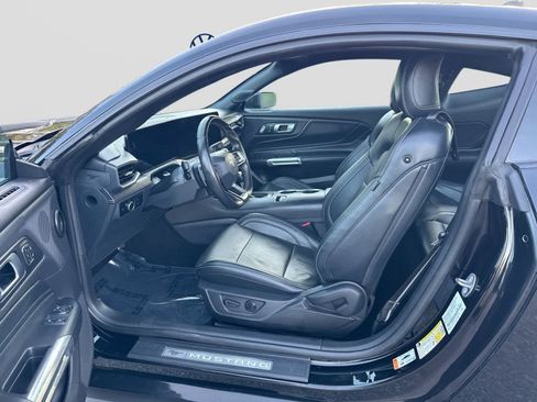 Used 2025 Ford Mustang GT Premium RWD image 10