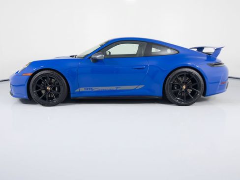 Certified 2025 Porsche 911 Carrera RWD image 7