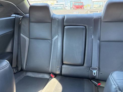 Used 2015 Dodge Challenger R/T Plus image 29