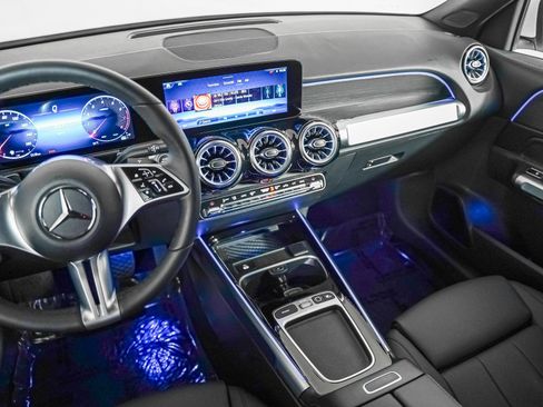 Certified 2026 Mercedes-Benz GLB 250 image 18