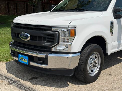 Used 2022 Ford F250 XL w/ Power Equipment Group RWD image 10