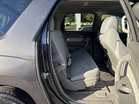 Used 2014 GMC Acadia SLE image 27