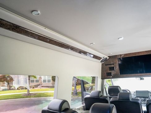 Used 2017 Mercedes-Benz Sprinter 3500 image 65