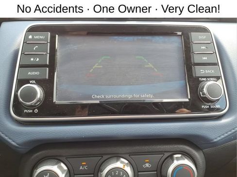 Used 2023 Nissan Versa SV FWD image 20