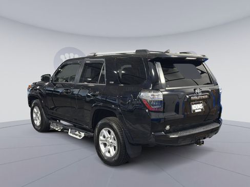 Used 2020 Toyota 4Runner SR5 Premium w/ Moonroof Package image 4