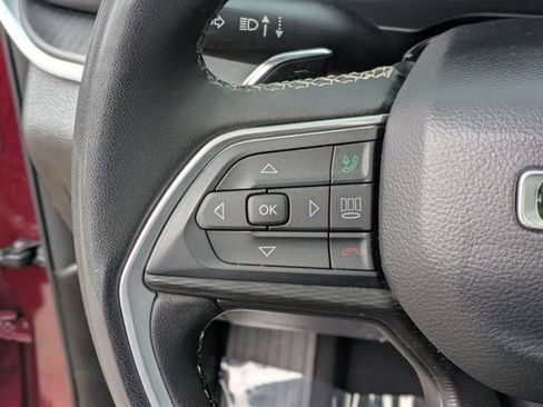 Used 2024 Jeep Grand Cherokee Altitude AWD/4WD image 18