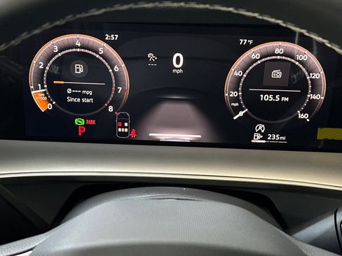 New 2026 Volkswagen Tiguan SE FWD image 22
