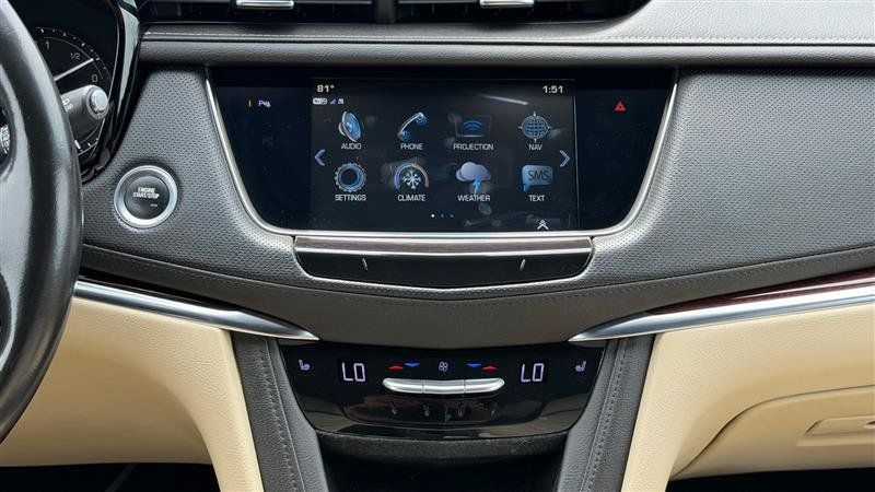 Used 2018 Cadillac XT5 Luxury w/ Driver Awareness Package AWD/4WD image 29