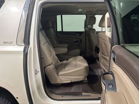 Used 2015 GMC Yukon XL SLT w/ Open Road Package AWD/4WD image 17