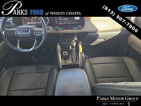 Used 2023 GMC Canyon Denali image 10