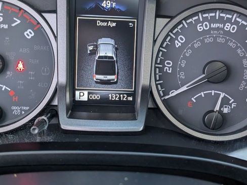 Used 2023 Toyota Tacoma TRD Off-Road image 17