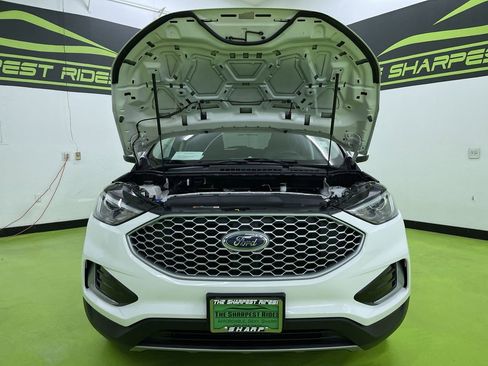 Used 2023 Ford Edge SEL image 4
