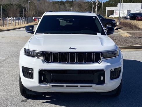 Used 2023 Jeep Grand Cherokee Overland w/ Luxury Tech Group IV image 2