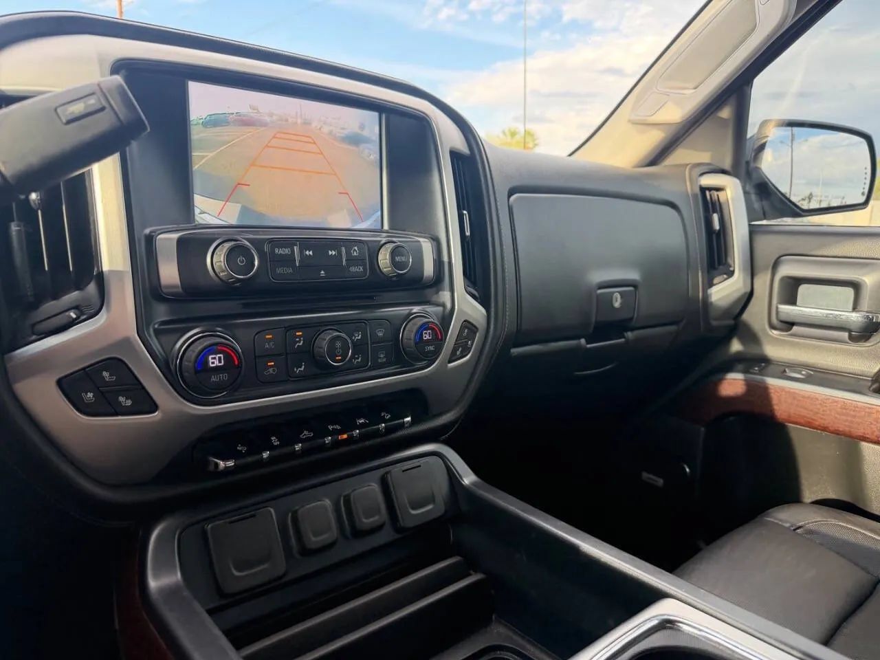 Used 2017 GMC Sierra 1500 SLT AWD/4WD image 24