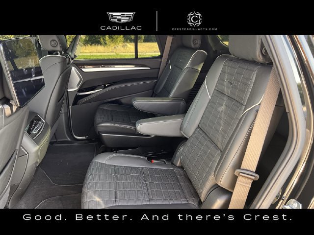 Used 2026 Cadillac Escalade Platinum Sport w/ LPO, ONYX Package AWD/4WD image 31