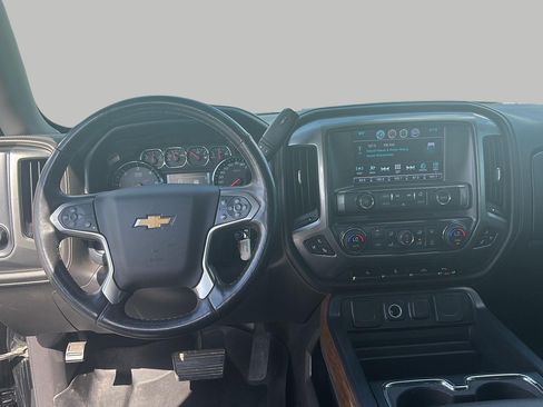 Used 2018 Chevrolet Silverado 1500 LTZ w/ LTZ Plus Package AWD/4WD image 15