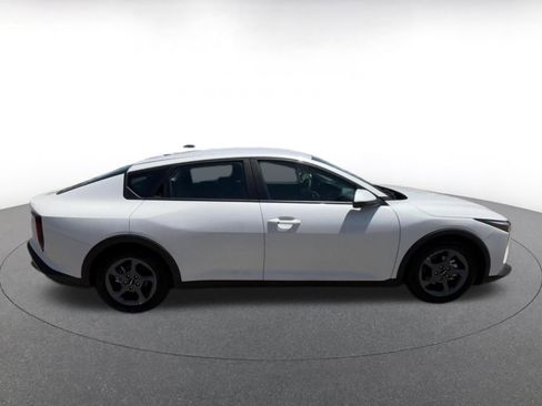 Used 2025 Kia K4 FWD image 16