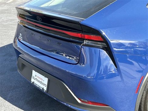 Used 2024 Toyota Prius LE image 11