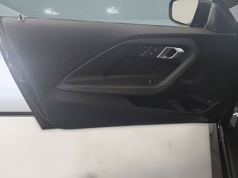 Used 2025 BMW 230i Coupe w/ Convenience Package image 5