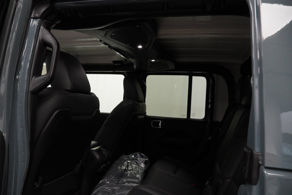 New 2026 Jeep Gladiator Mojave AWD/4WD image 18