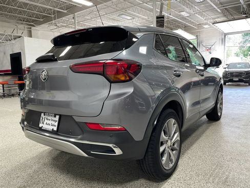 Used 2021 Buick Encore GX Essence w/ Advanced Technology Package AWD/4WD image 2