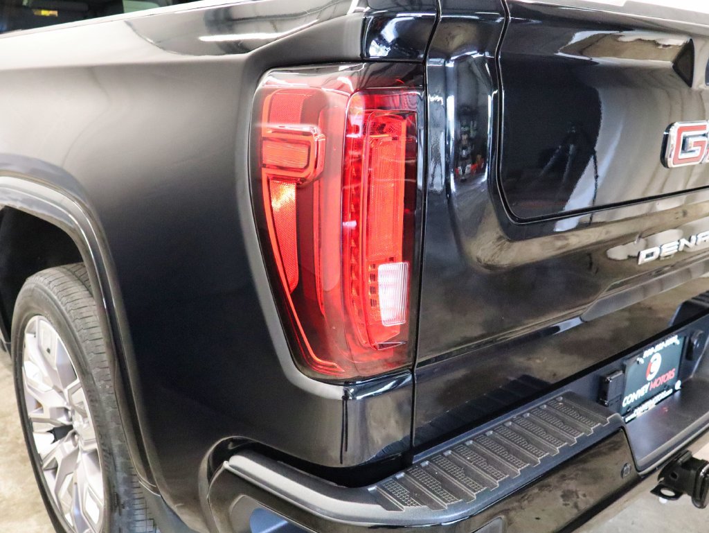 Used 2023 GMC Sierra 1500 Denali w/ Denali Reserve Package AWD/4WD image 10