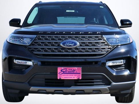 Used 2023 Ford Explorer XLT w/ Equipment Group 202A image 7