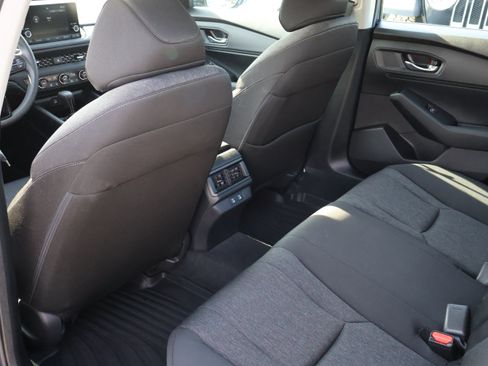 Used 2025 Honda Accord SE image 11