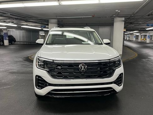 New 2026 Volkswagen Atlas SEL Premium R-Line AWD/4WD image 34
