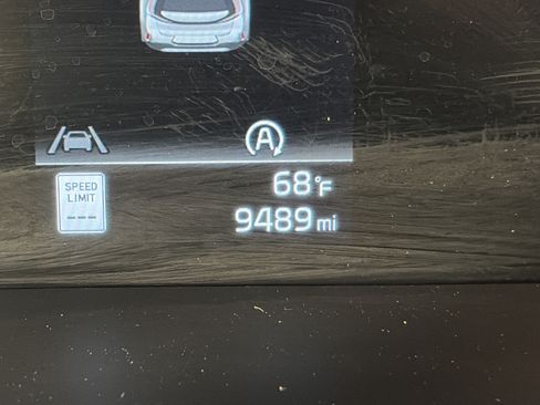 Used 2025 Kia Soul LX w/ LX Technology Package FWD image 5