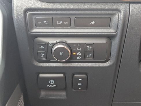 Used 2022 Ford F150 Lariat w/ Equipment Group 501A Mid image 23