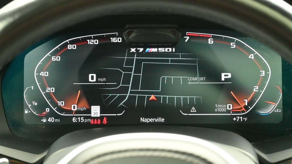 Used 2021 BMW X7 M50i w/ Dynamic Handling Package AWD/4WD image 16