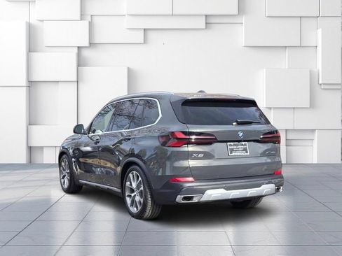 Used 2026 BMW X5 xDrive50e w/ Premium Package AWD/4WD image 7