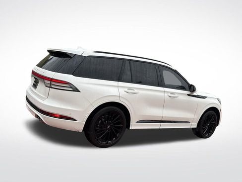 Certified 2024 Lincoln Aviator Reserve w/ Equipment Group 201A AWD/4WD image 9