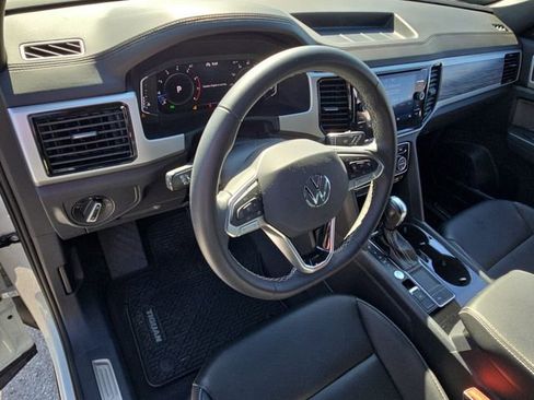 Used 2023 Volkswagen Atlas Cross Sport SE w/ Black Wheel Package FWD image 10