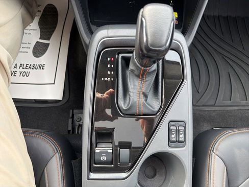 Certified 2025 Subaru Crosstrek 2.5i Limited w/ Crosstrek Mirror Package image 36