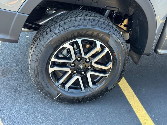 New 2026 Ford Ranger Lariat w/ FX4 Off-Road Package AWD/4WD image 4
