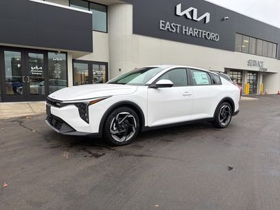 New 2025 Kia K4 EX