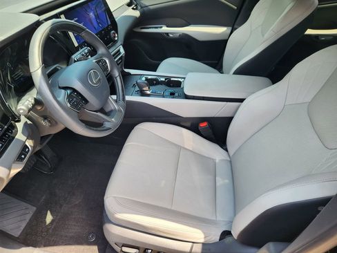 Used 2025 Lexus RX 350 Premium w/ Convenience Package FWD image 15