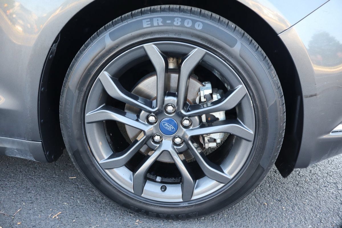Used 2018 Ford Fusion SE w/ Equipment Group 201A FWD image 44