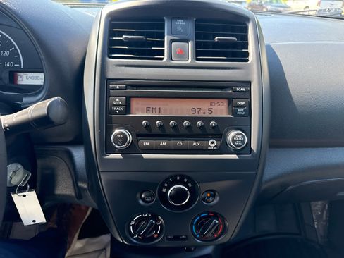 Used 2015 Nissan Versa S Plus FWD image 20