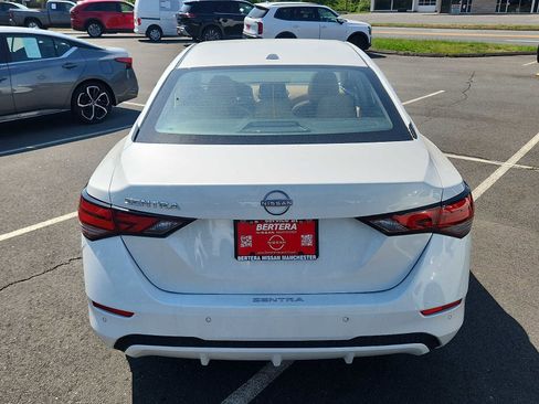 Used 2025 Nissan Sentra SV w/ SV Premium Package FWD image 5